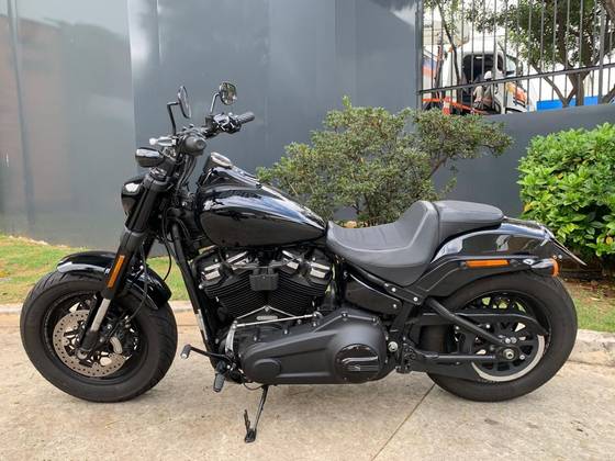 HARLEY-DAVIDSON SOFTAIL FAT BOB 107 
